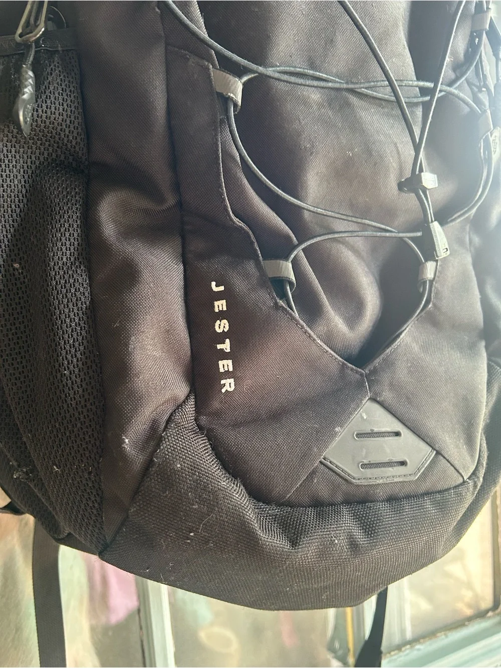 THE NORTH FACE Unisex Jester Backpack Laptop Sleeve Travel Pack 22 L TNF Black